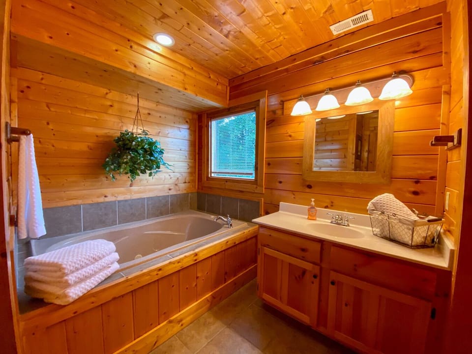 Upper level master bathroom with garden tub