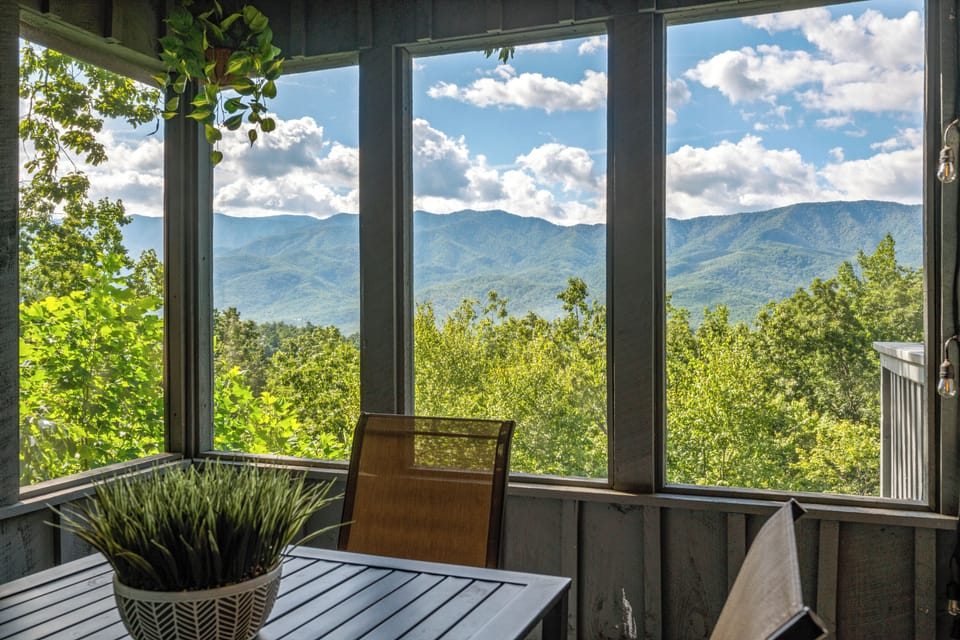 Screened porch with relaxing seating