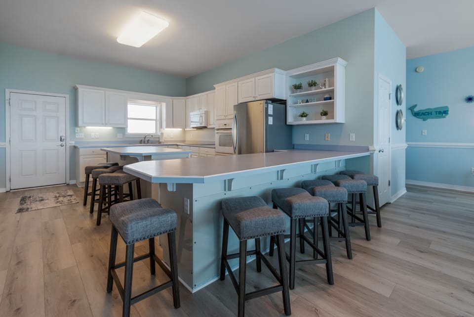 Breakfast bar seating for 8