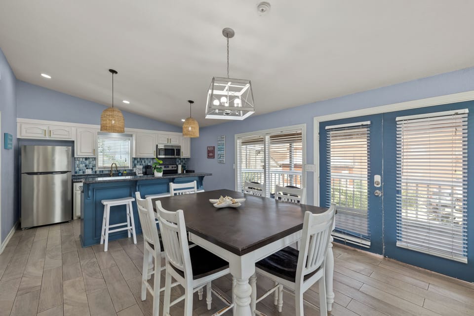 Open living area perfect for large groups