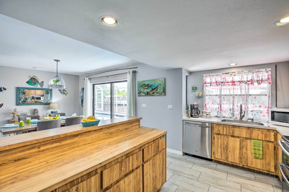 Dining Area | Kitchen | Dishwasher