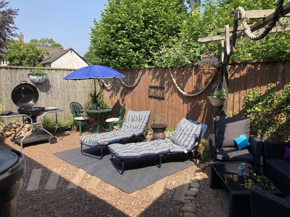 Cottage | Property grounds