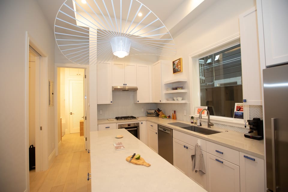 Kitchen looking towards bath.