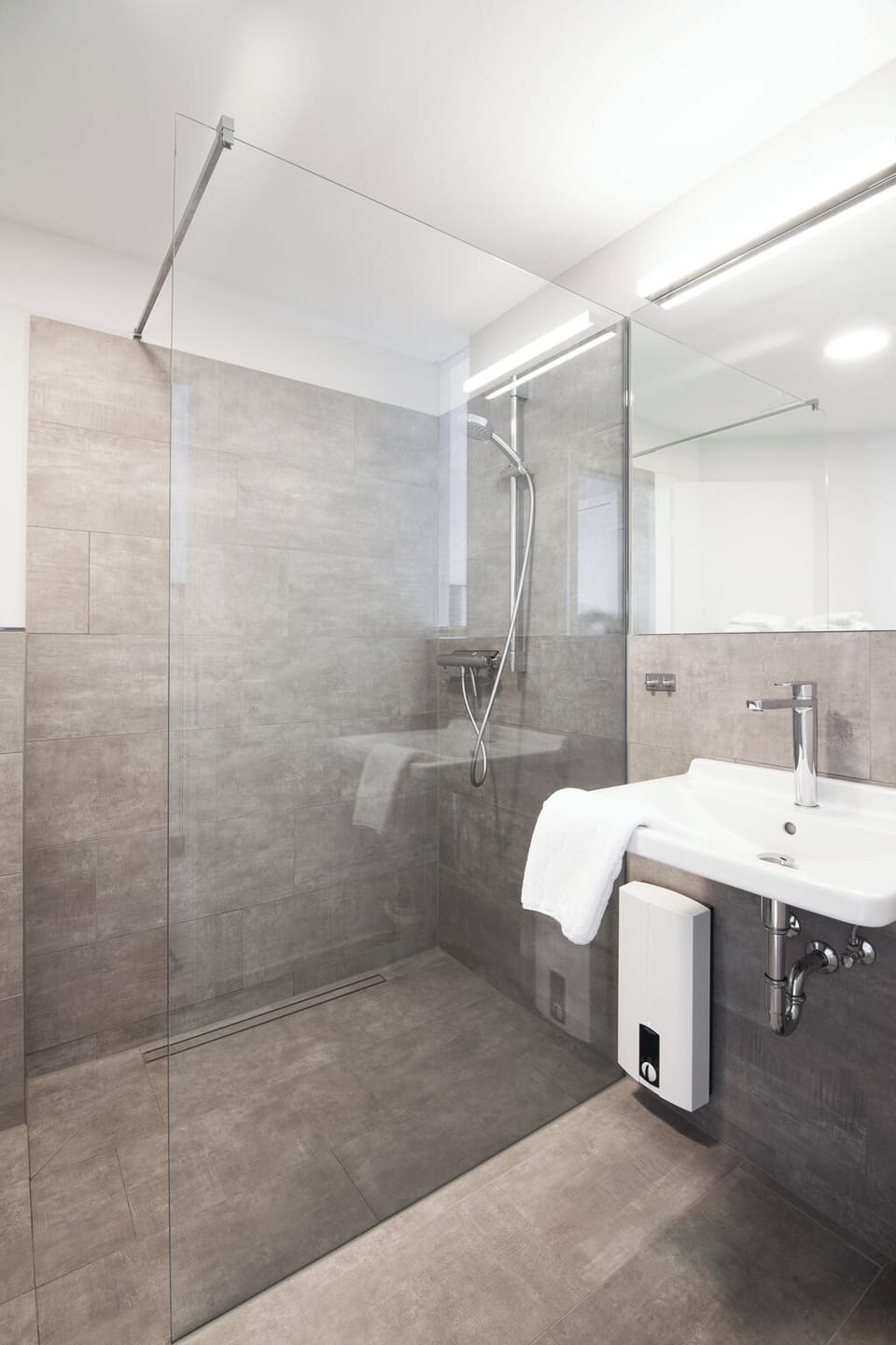 Standard Double Room | Bathroom | Shower, hair dryer, towels, soap