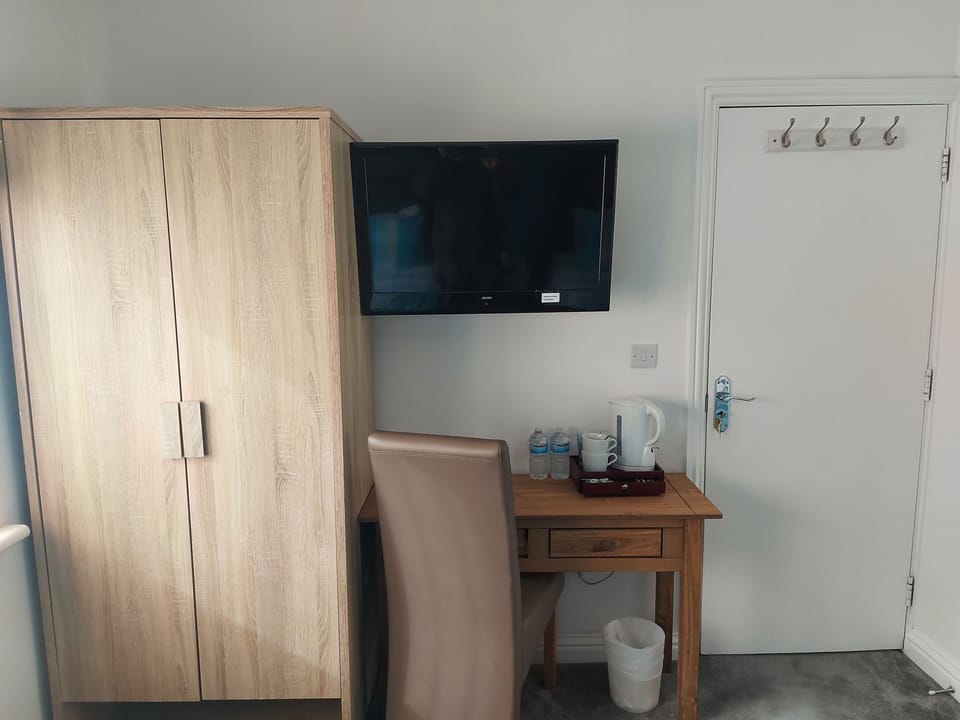 Shared Dormitory, 1 Bedroom, City View | Room amenity