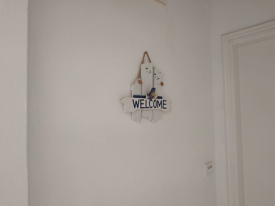 Apartment, 1 Bedroom, Balcony | Interior detail