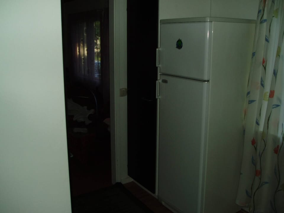 Cabin, 2 Bedrooms, Terrace, Garden View | Interior