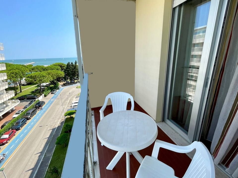 Apartment, 1 Bedroom, Balcony, City View | Balcony