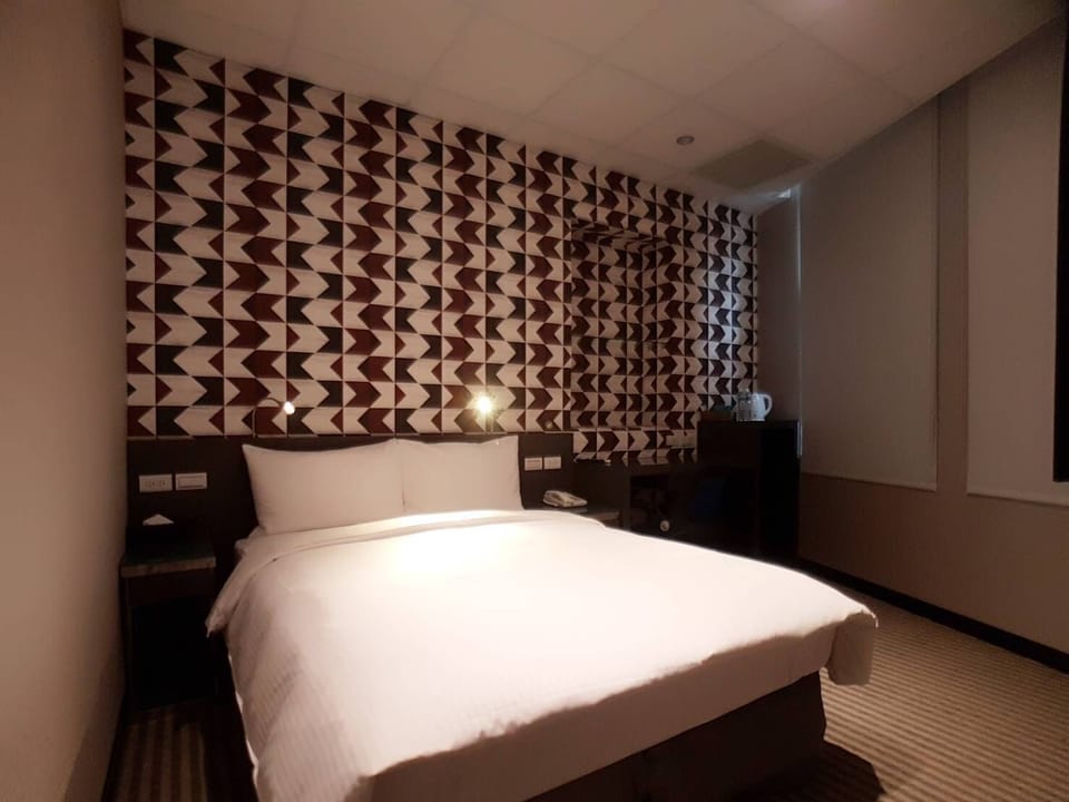 Superior Room | Soundproofing, free WiFi, bed sheets