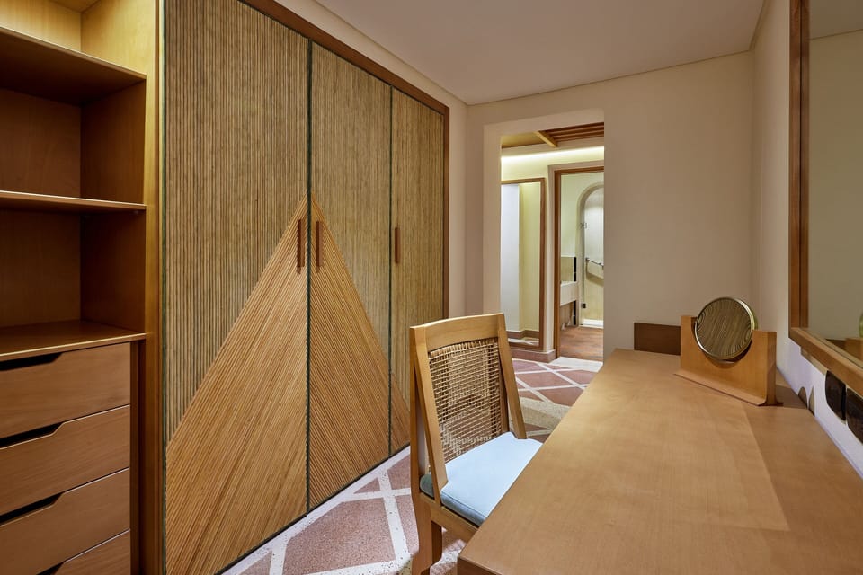 Junior Suite, 1 Bedroom | Wardrobe