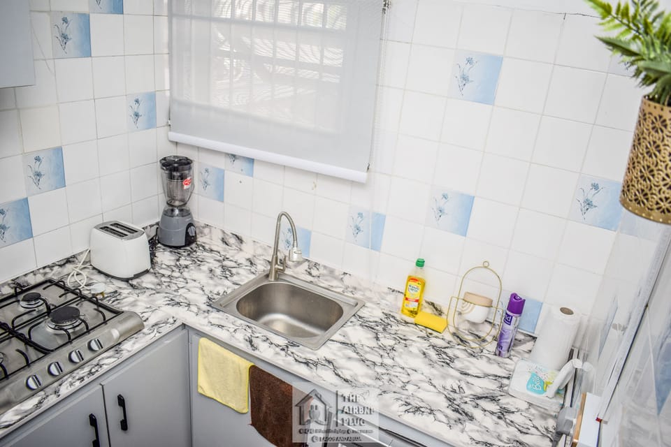 Apartment | Private kitchen | Fridge, microwave, electric kettle, toaster