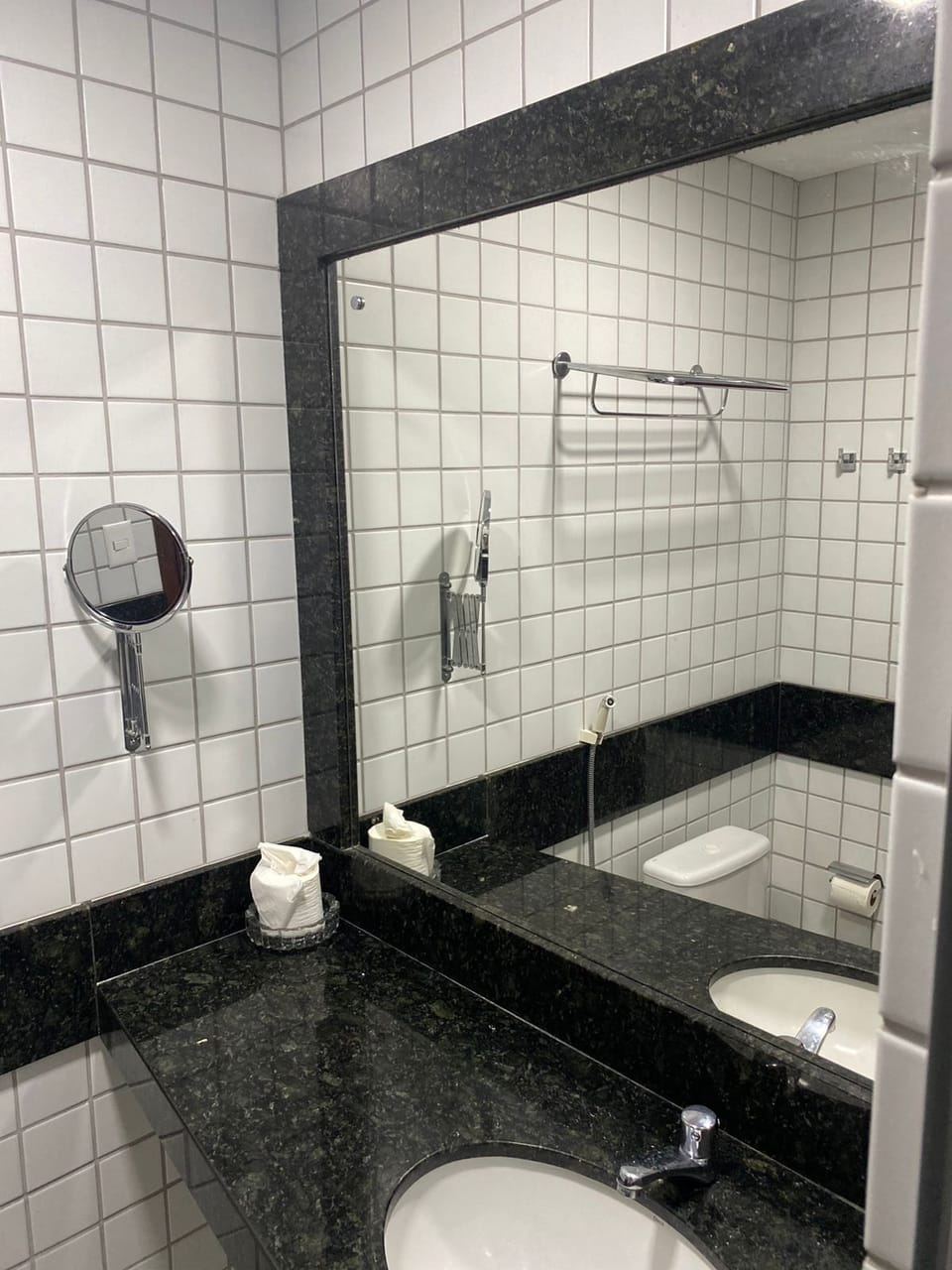 Standard Double or Twin Room, 1 Double Bed, Partial Sea View, Oceanfront | Bathroom | Shower, towels