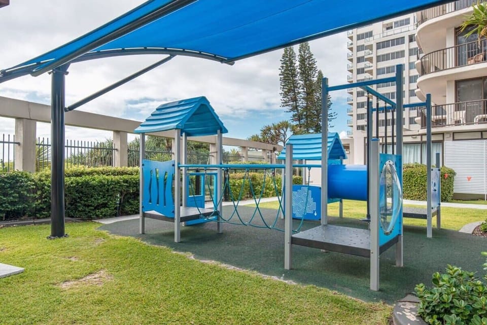 Kids' playground