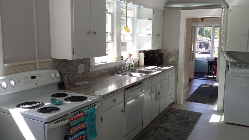 Full kitchen with everything you need to cook a fabulous Maine meal!