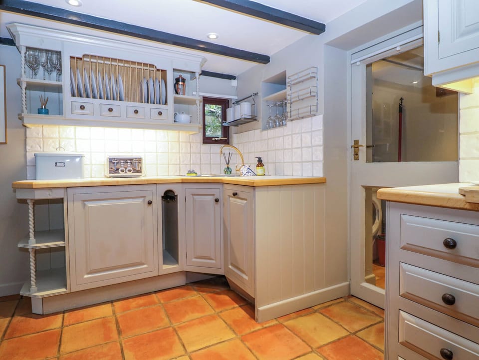 Cottage | Interior