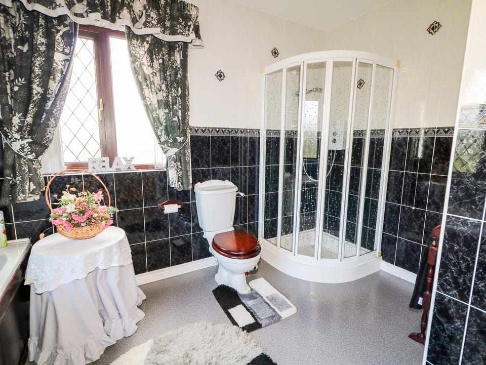 Derriens Farmhouse Cottage in Northern Ireland
