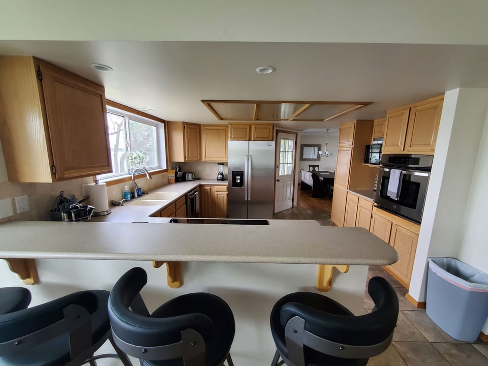 Kitchen with Bar seating 