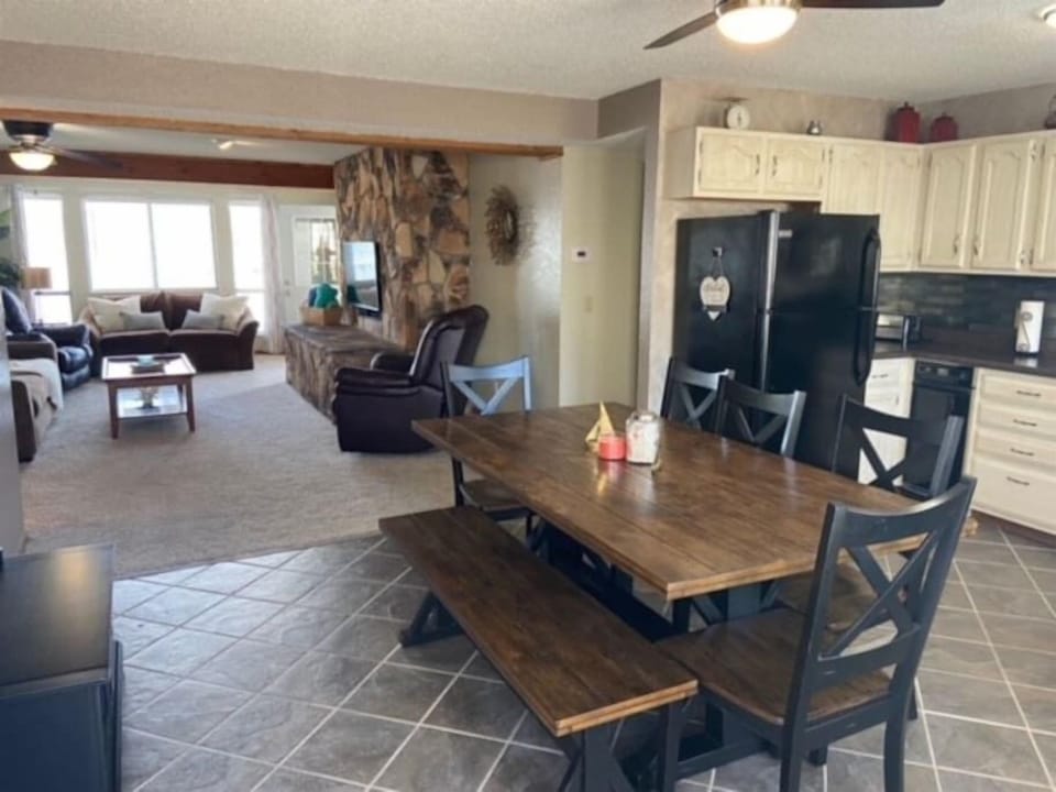 Dining table 