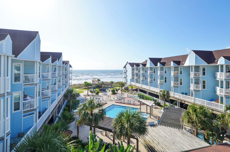 Condo (2 Bedrooms) | Property amenity