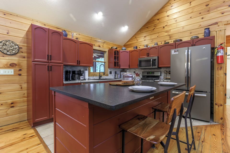 Fully Equipped Kitchen with Stainless Steel Appliances