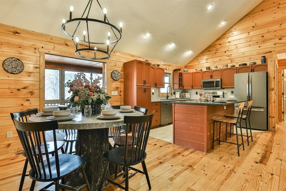 Kitchen and dining area