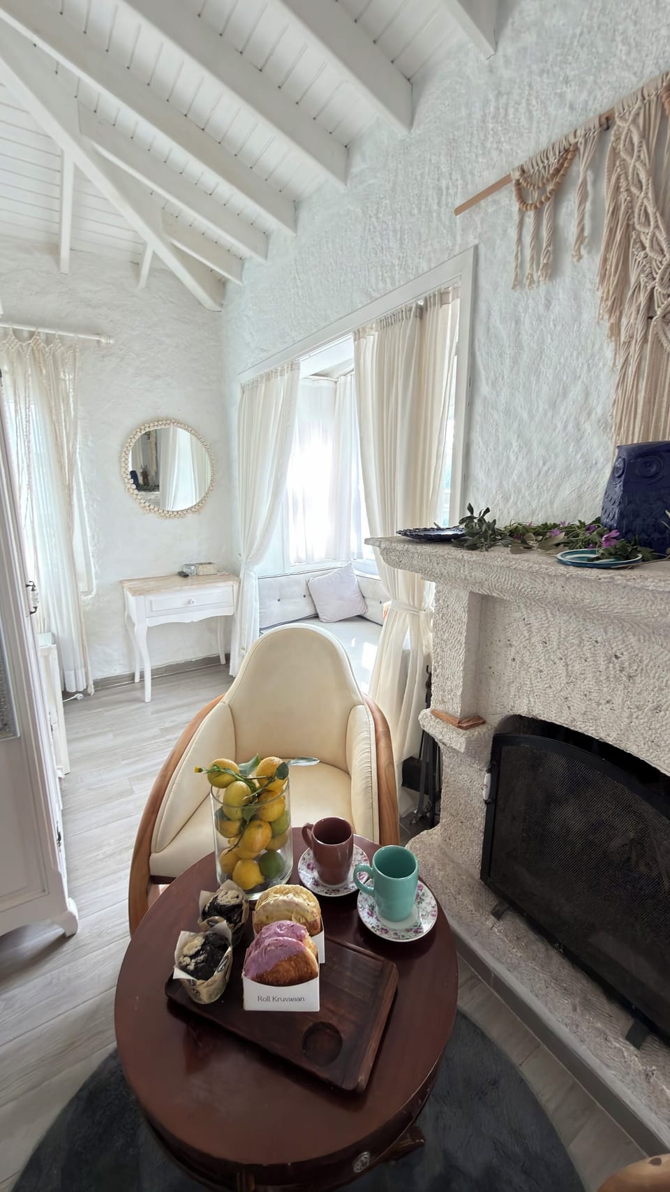 Grand Room | Minibar, free WiFi, bed sheets
