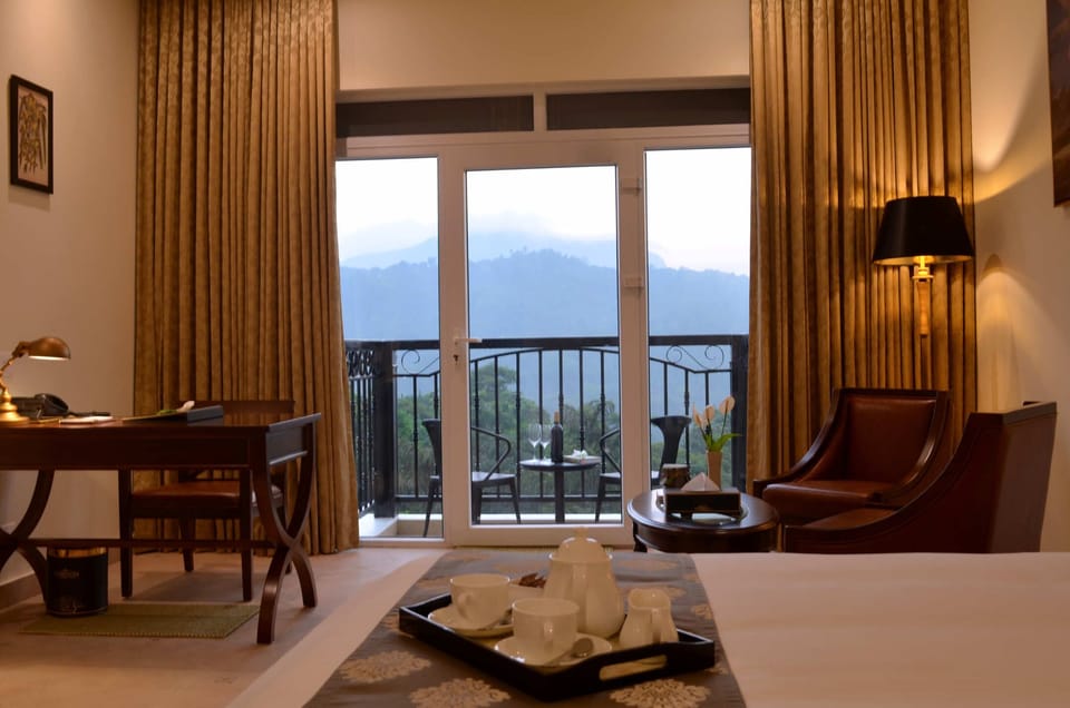 Luxury Double Room | Premium bedding, down comforters, pillowtop beds, minibar
