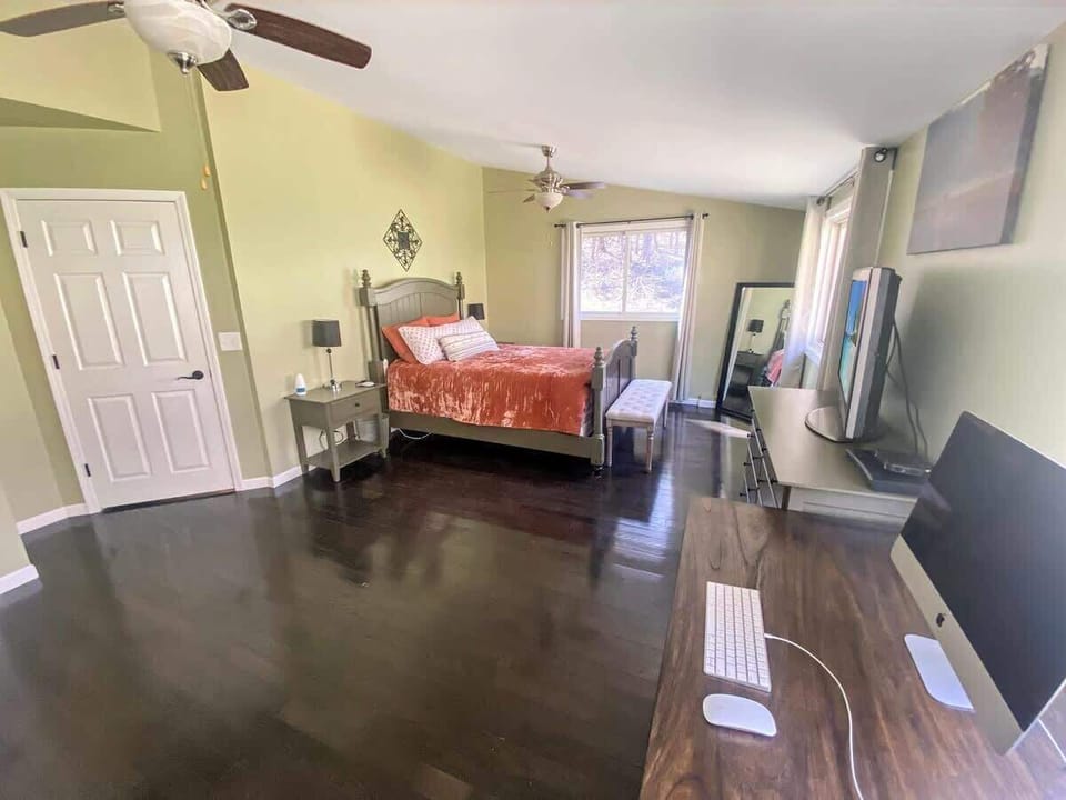 Space to spread out, unpack your bags and wake up to the beautiful sounds of nature. 