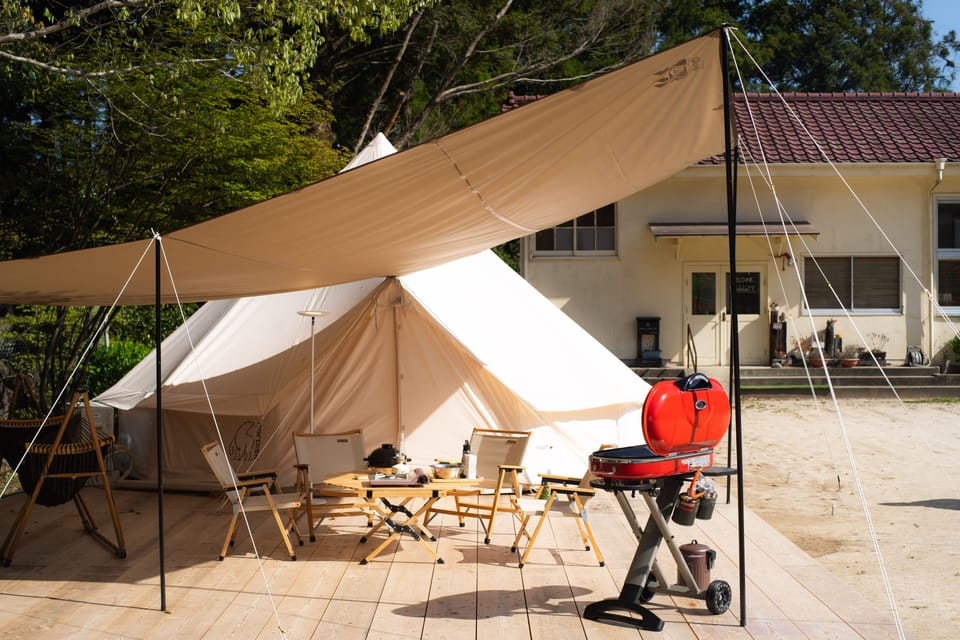 Luxury Tent | Down comforters, desk, free WiFi, bed sheets