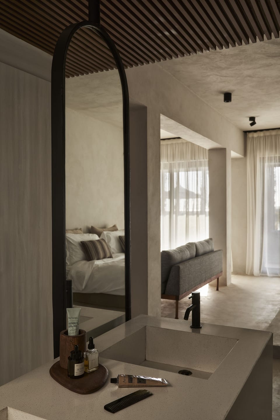 Junior Suite | Egyptian cotton sheets, premium bedding, minibar, in-room safe