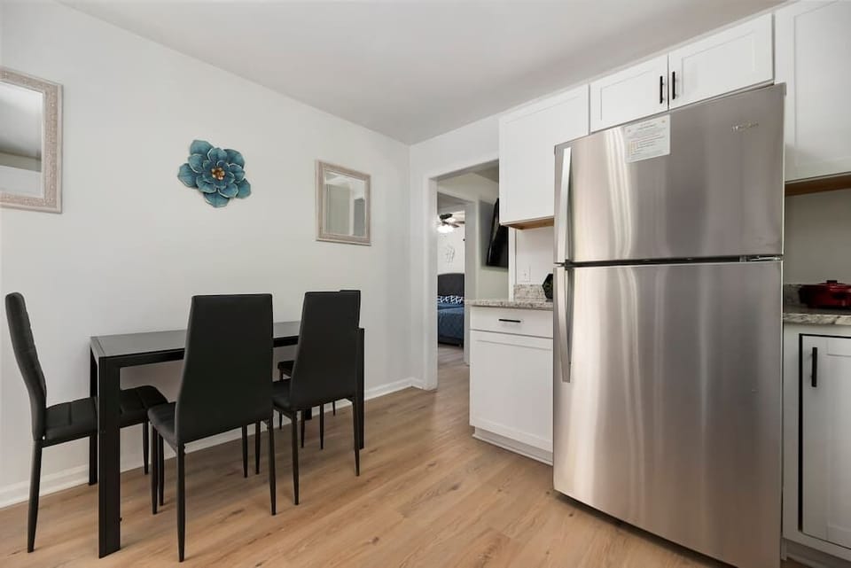 Kitchen table with 4 seats