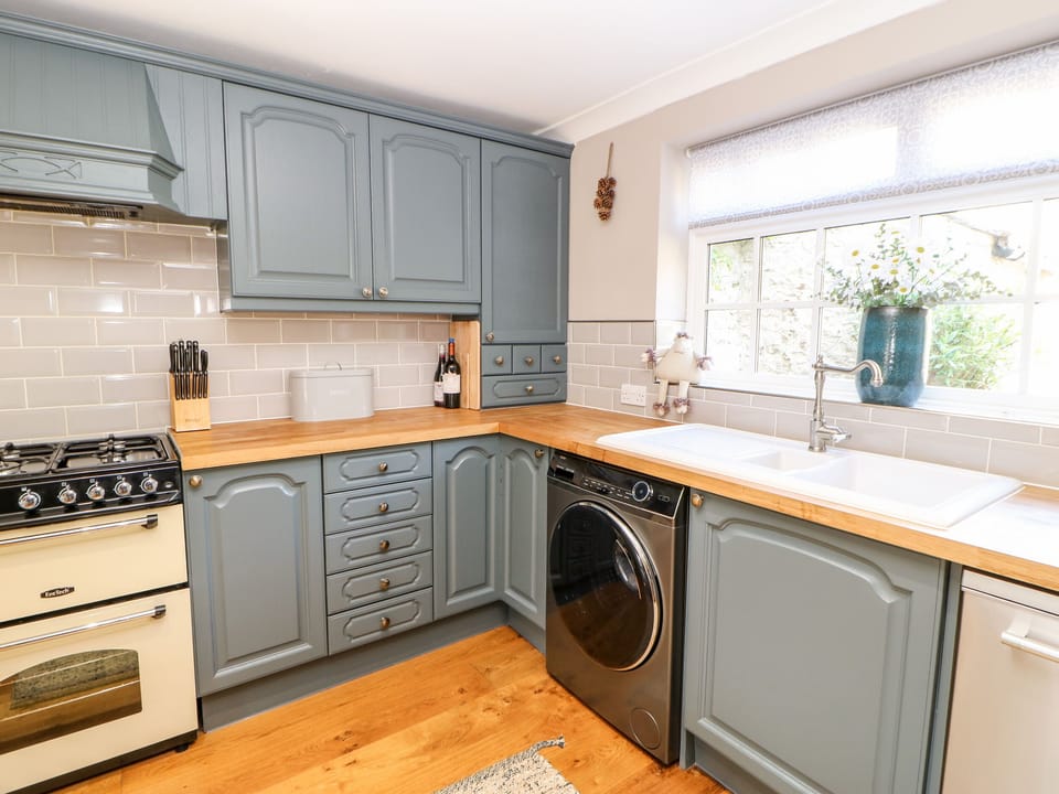 Cottage | Interior