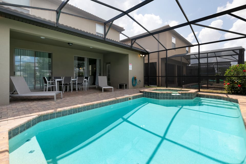 Take a refreshing swim in our pool and escape Florida’s heat.