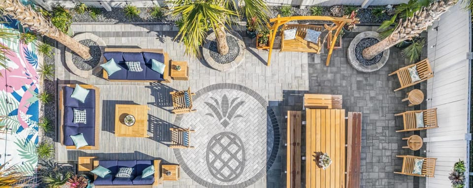 Perfect Location, Central to Historic Downtown Charleston