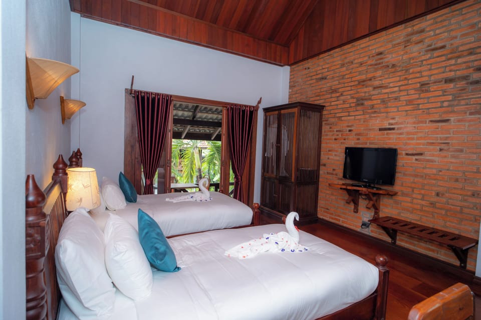 Premier Room | 1 bedroom, premium bedding, pillowtop beds, minibar