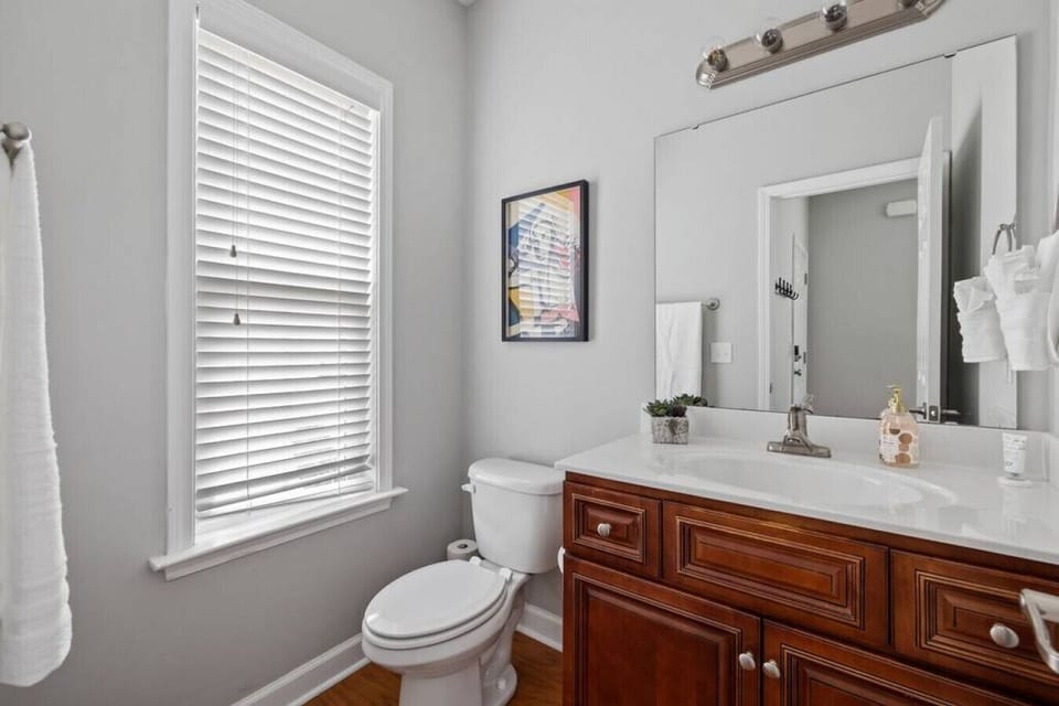 Half Bathroom 1