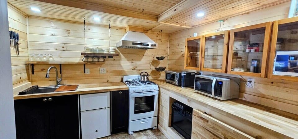 There are soooo many great meals I can make here. What are we going to start with?