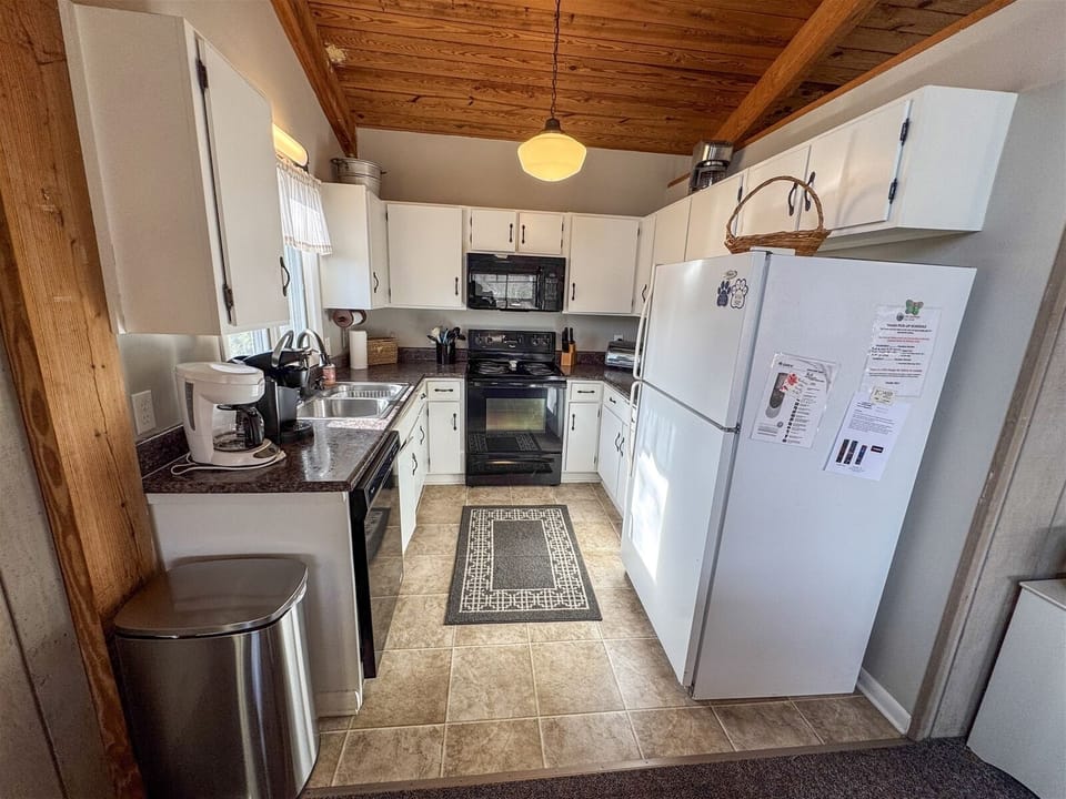 Main Level Fully Equipped Kitchen B
