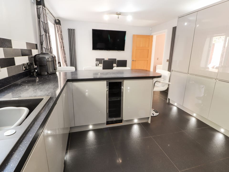 Cottage | Interior