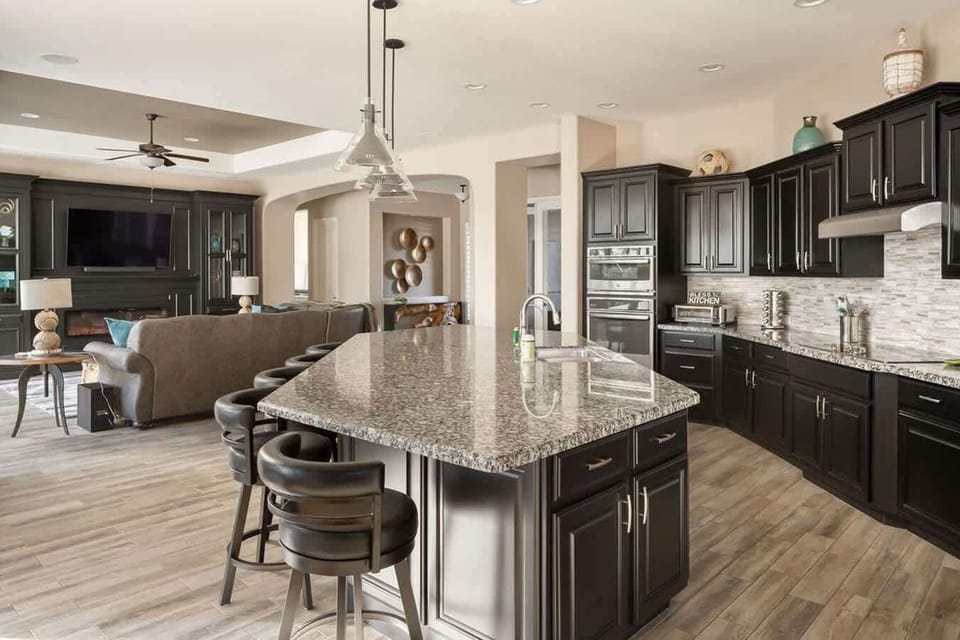 Plenty of space for you and your family to enjoy your time around the kitchen!