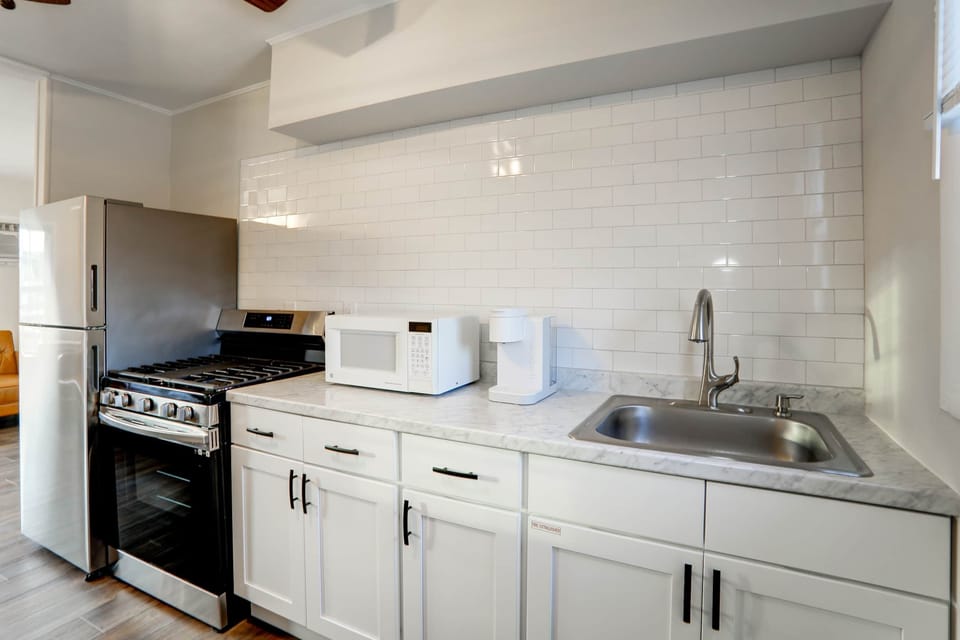 Kitchen (2)