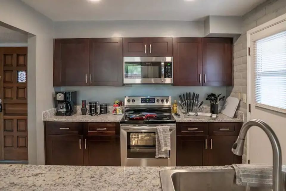 Renovated kitchen , including soft-close drawers and SS appliance package