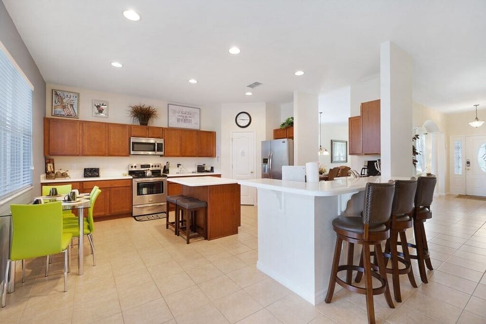 02_Open_Plan_High_End_Kitchen_0721.jpg