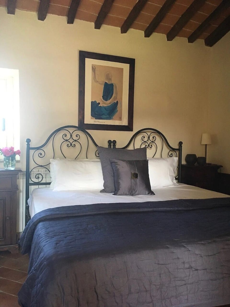 The second bedroom can be made up as a queen size double or as two singles. 