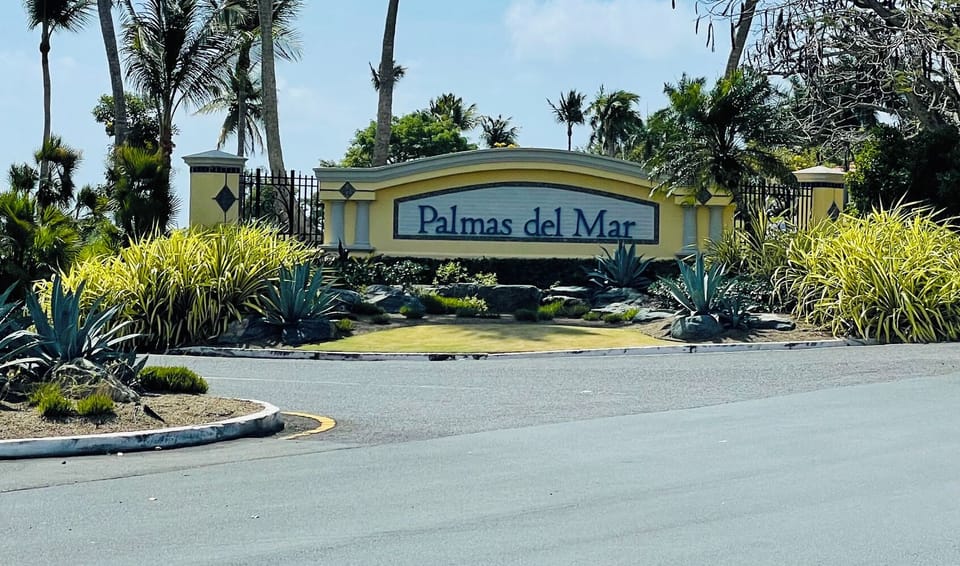 A resort style stay with over a dozen restaurants, beaches, tennis, golf & more