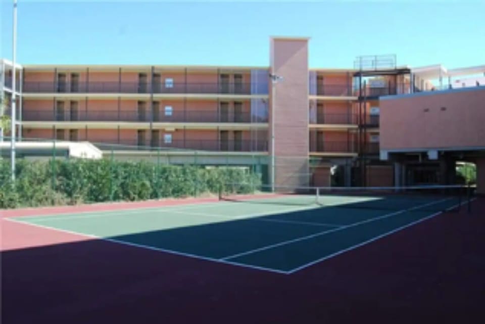 Sport court
