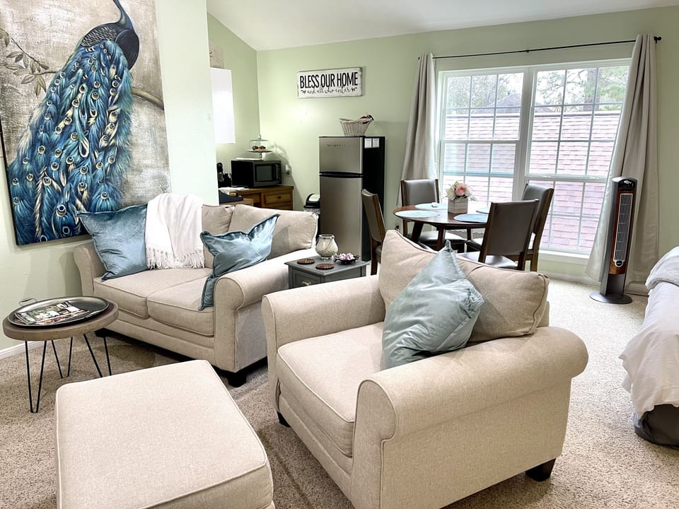 Sitting and dining areas. 