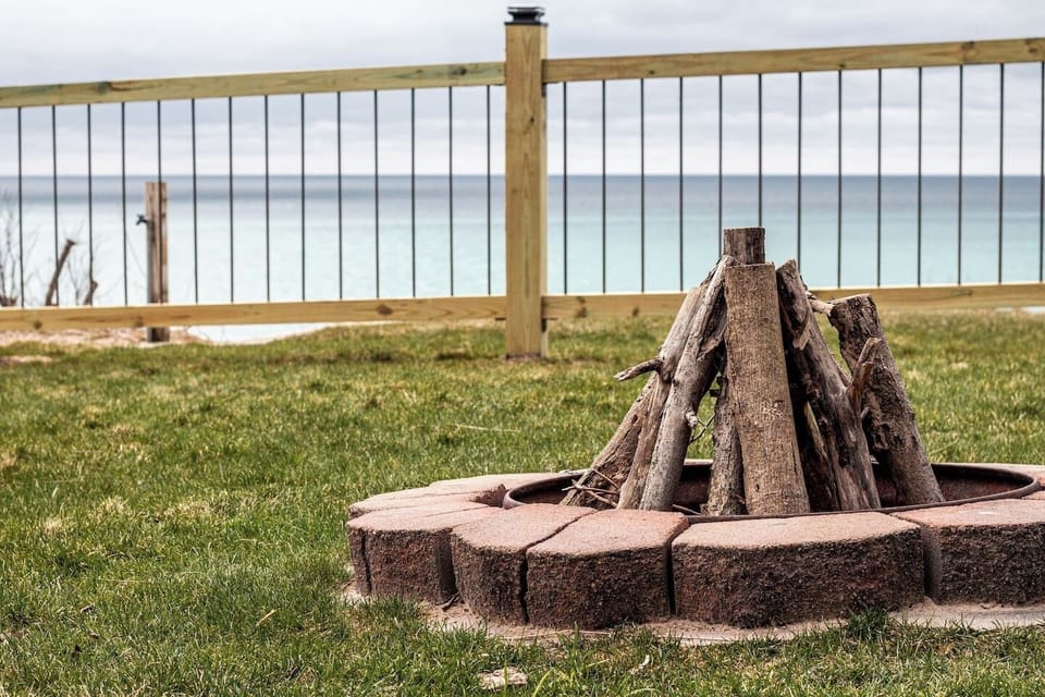 Bring your own firewood. Check out The Market on US 10 for the best deals.
