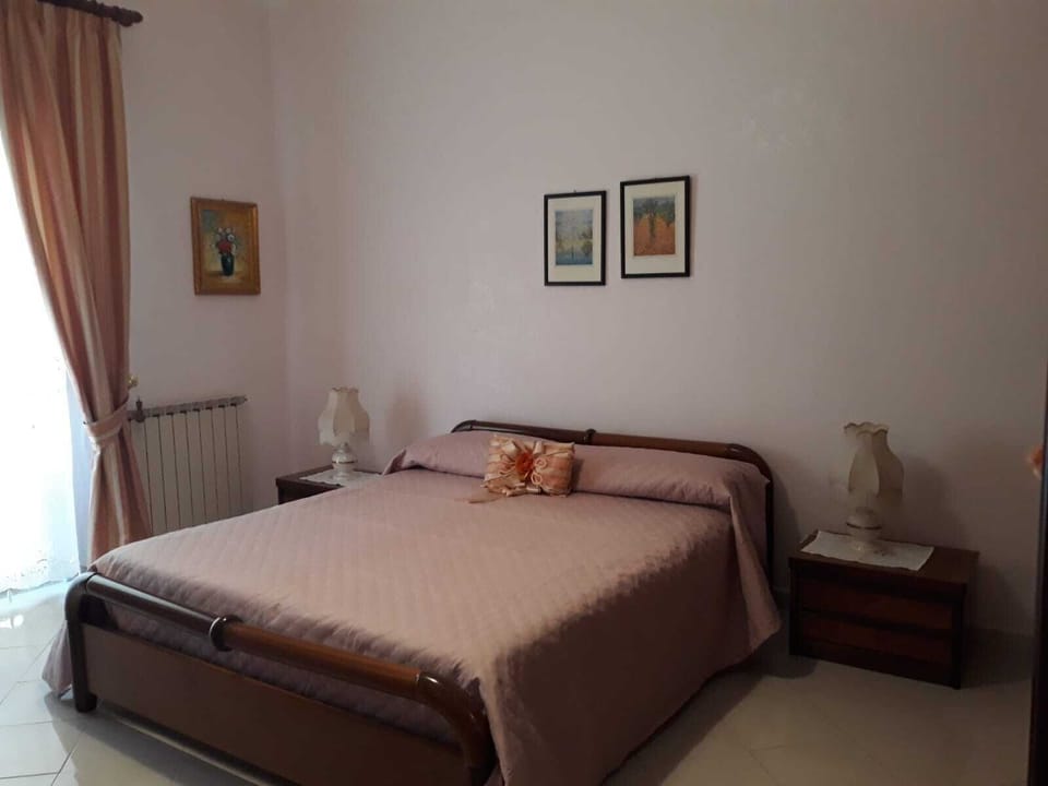 Traditional House, Non Smoking, City View | 2 bedrooms, iron/ironing board (on request), bed sheets