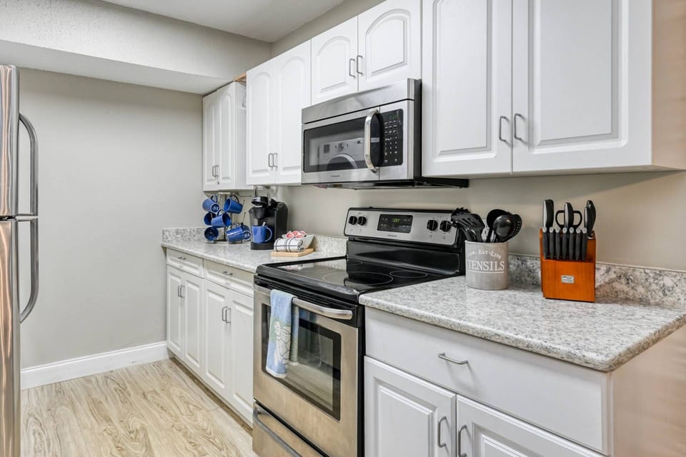 A keurig coffee maker is provided.